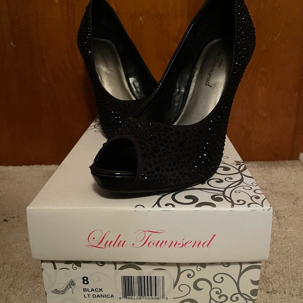 Lulu townsend black heels